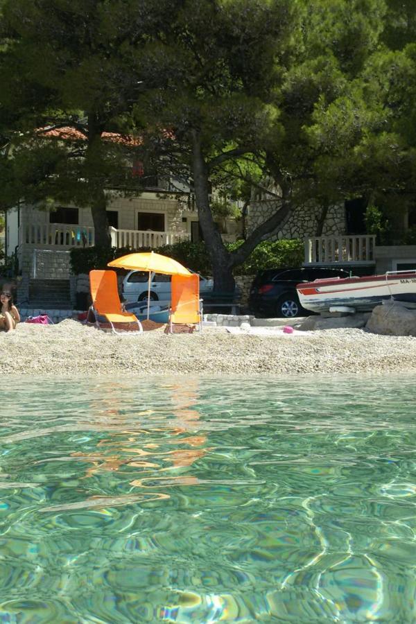 Apartments By The Sea Brela, Makarska - 11821 Ngoại thất bức ảnh