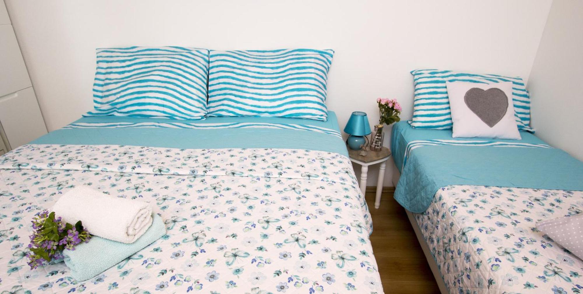 Apartments By The Sea Brela, Makarska - 11821 Phòng bức ảnh